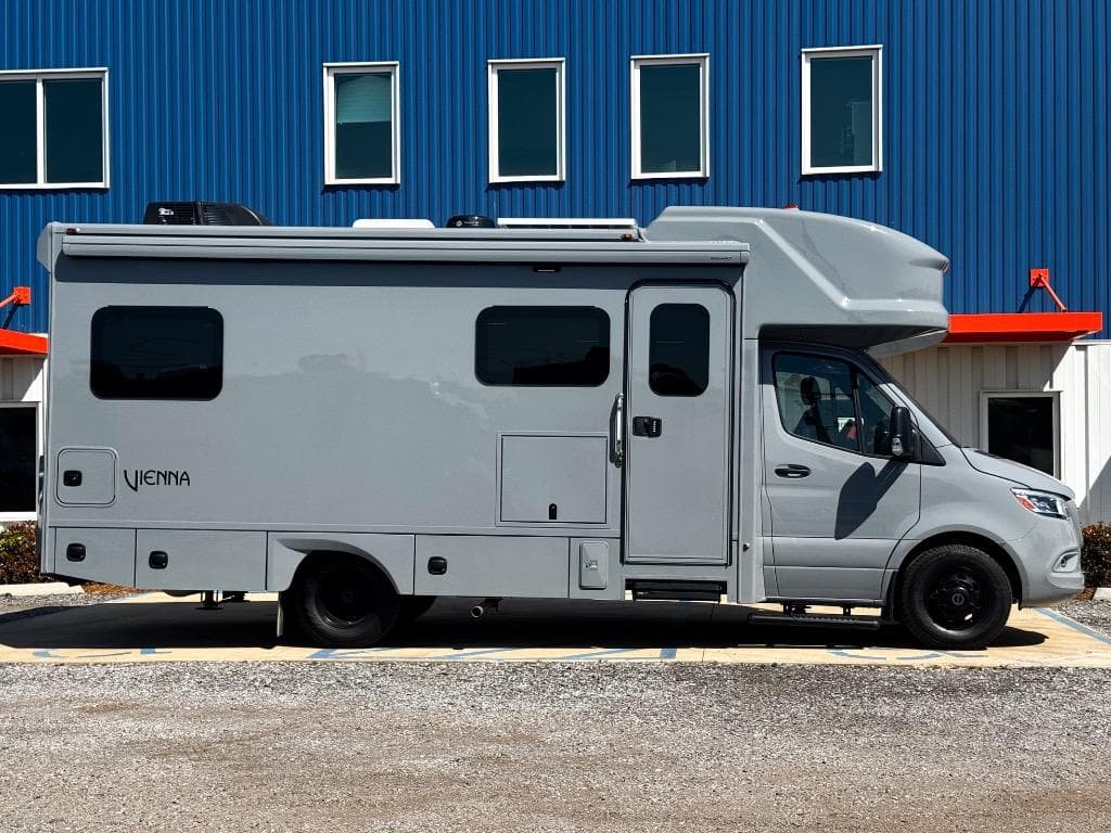 2026 Renegade 2026 Renegade Vienna - thumbnail 31