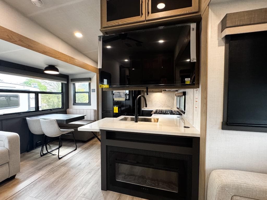 2026 Forest River 2026 Forest River Rockwood Signature - thumbnail 10