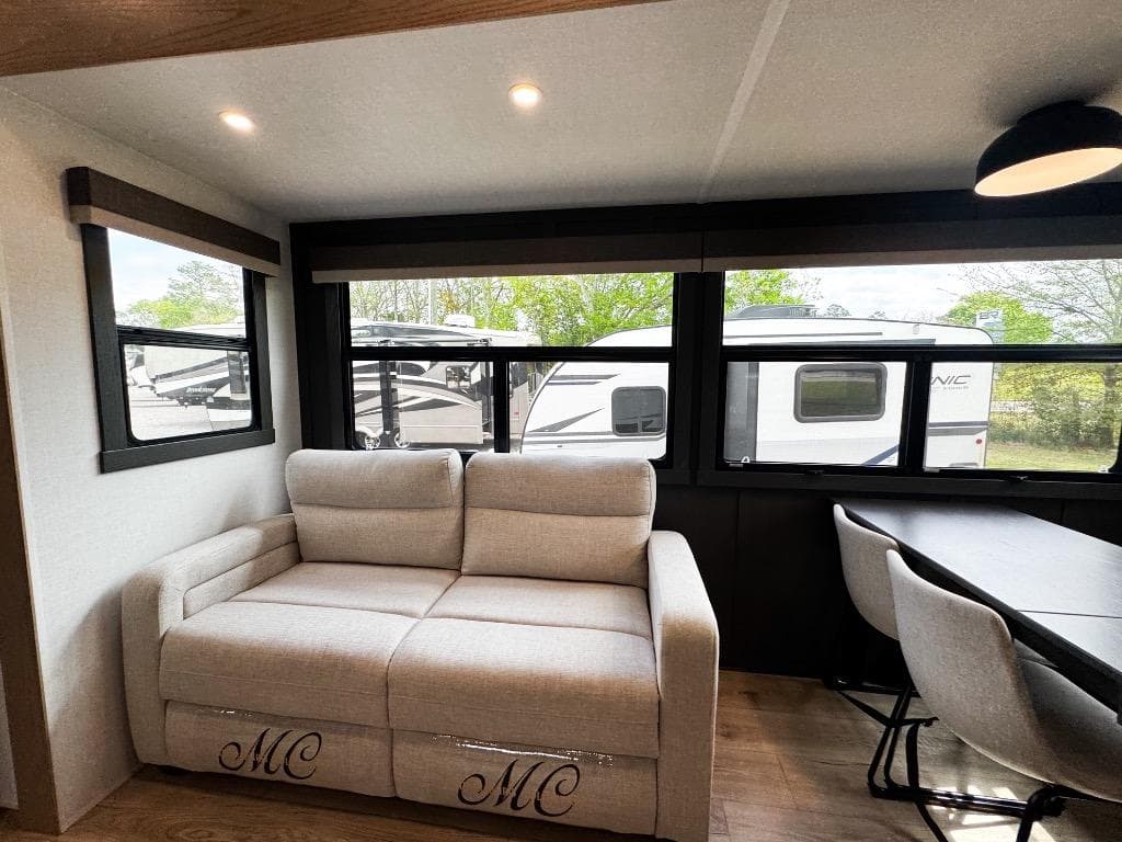 2026 Forest River 2026 Forest River Rockwood Signature - thumbnail 12