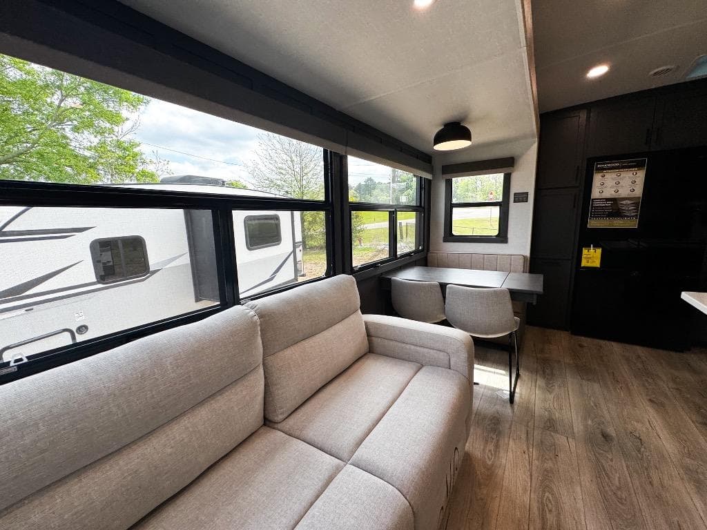 2026 Forest River 2026 Forest River Rockwood Signature - thumbnail 13