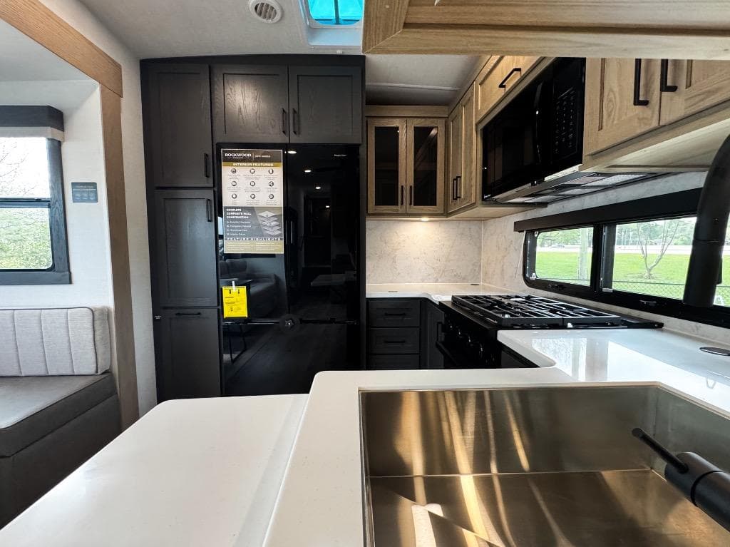 2026 Forest River 2026 Forest River Rockwood Signature - thumbnail 29