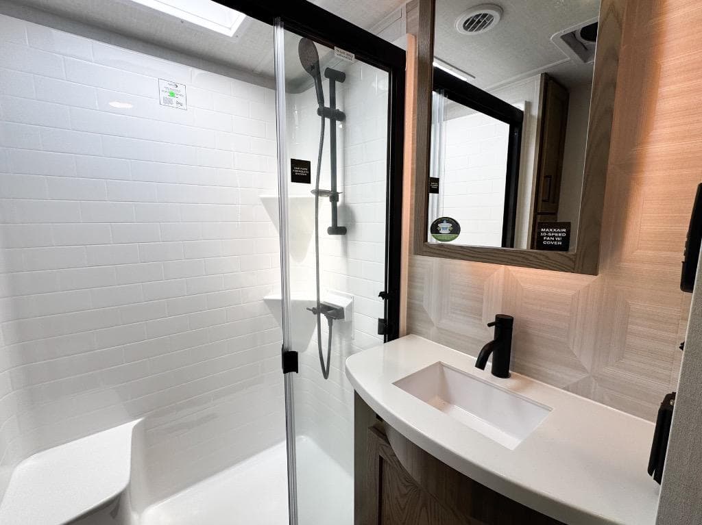 2026 Forest River 2026 Forest River Rockwood Signature - thumbnail 34