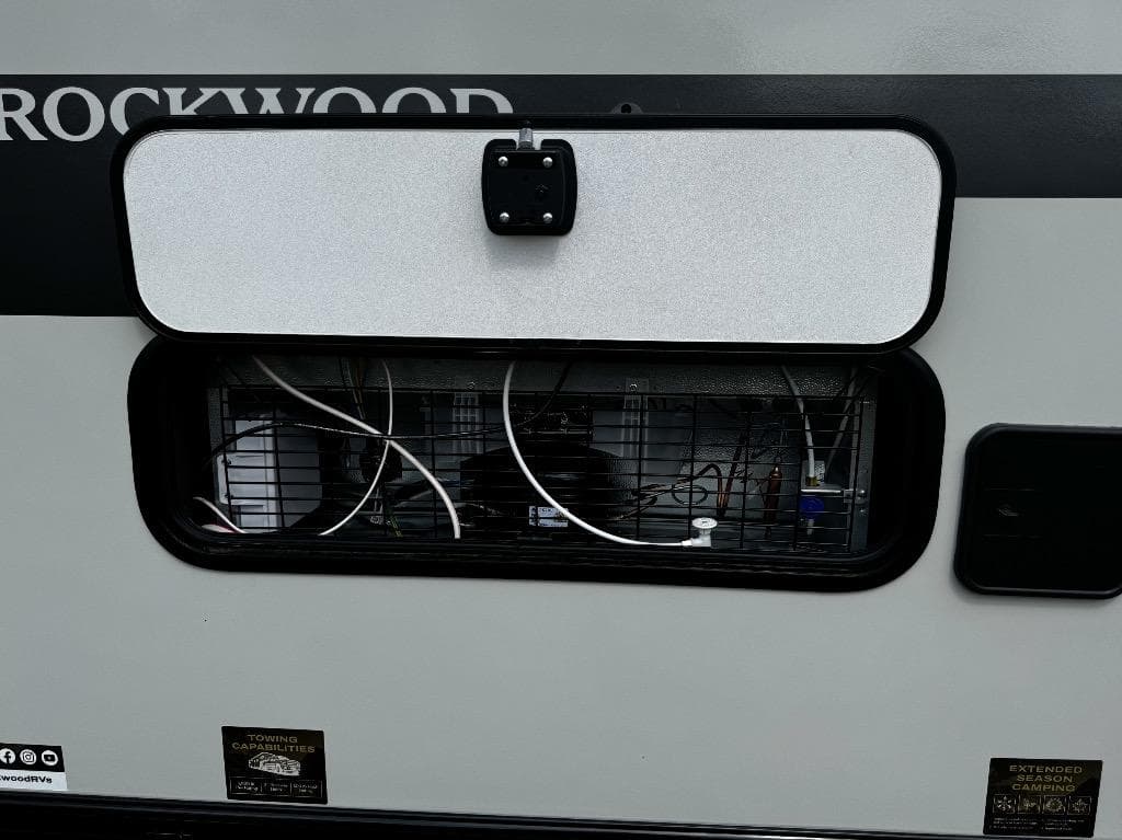 2026 Forest River 2026 Forest River Rockwood Signature - thumbnail 61