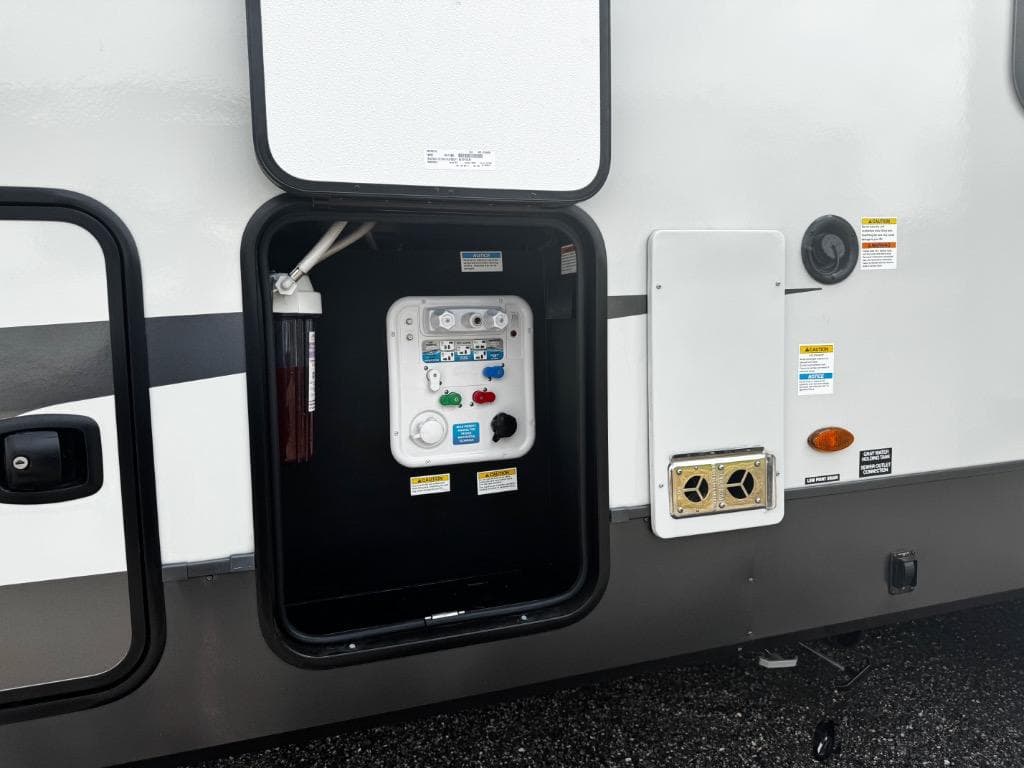 2026 Forest River 2026 Forest River Rockwood Signature - thumbnail 65