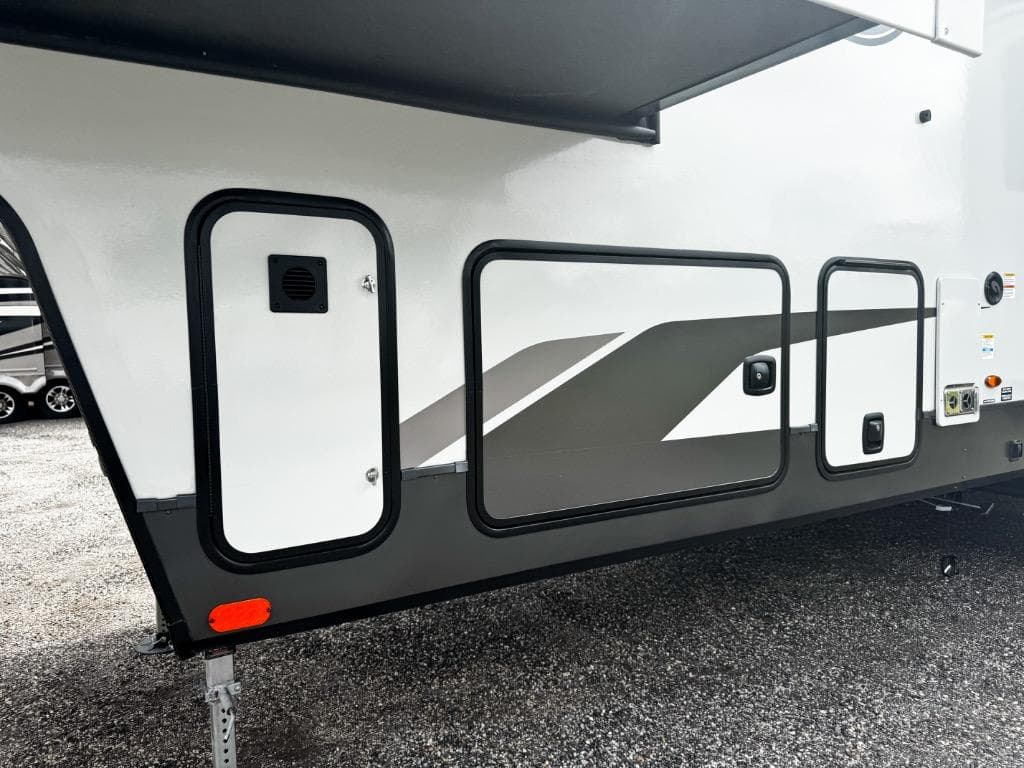 2026 Forest River 2026 Forest River Rockwood Signature - thumbnail 67