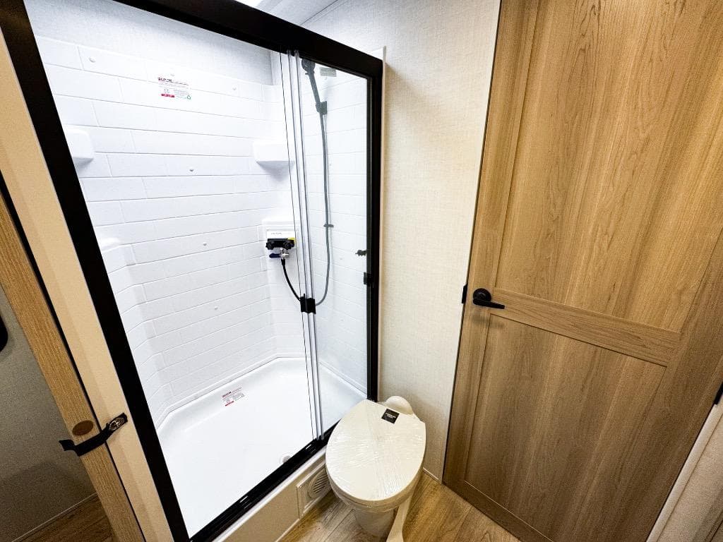 2026 Forest River 2026 Forest River Rockwood Ultra Lite - thumbnail 19