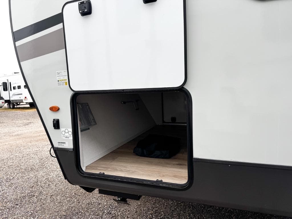 2026 Forest River 2026 Forest River Rockwood Ultra Lite - thumbnail 31