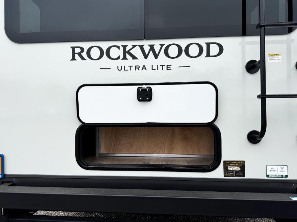 2026 Forest River 2026 Forest River Rockwood Ultra Lite - thumbnail 32