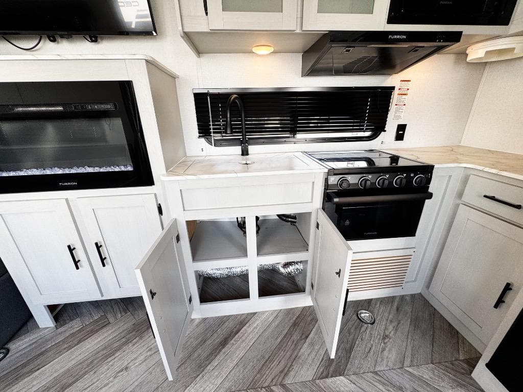 2021 Forest River 2021 Forest River Wildwood FSX - thumbnail 7