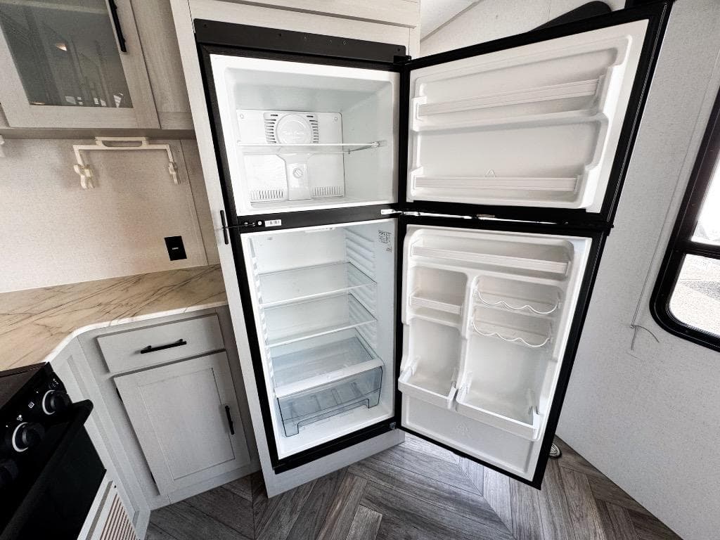 2021 Forest River 2021 Forest River Wildwood FSX - thumbnail 10