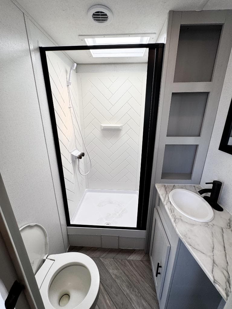 2021 Forest River 2021 Forest River Wildwood FSX - thumbnail 12