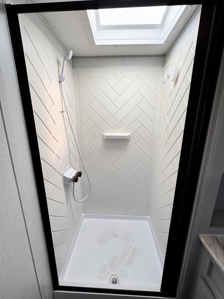 2021 Forest River 2021 Forest River Wildwood FSX - thumbnail 14