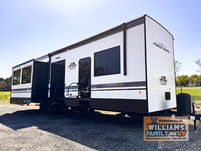 2026 Forest River Cedar Creek Cottage 40CRS