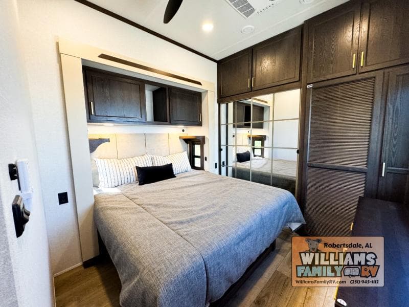 2026 Forest River 2026 Forest River Cedar Creek Cottage - thumbnail 17