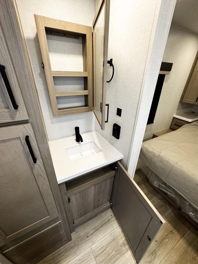 2026 Forest River 2026 Forest River Rockwood Ultra Lite - thumbnail 20