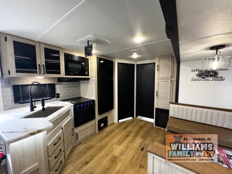 2026 Forest River 2026 Forest River Puma - thumbnail 10