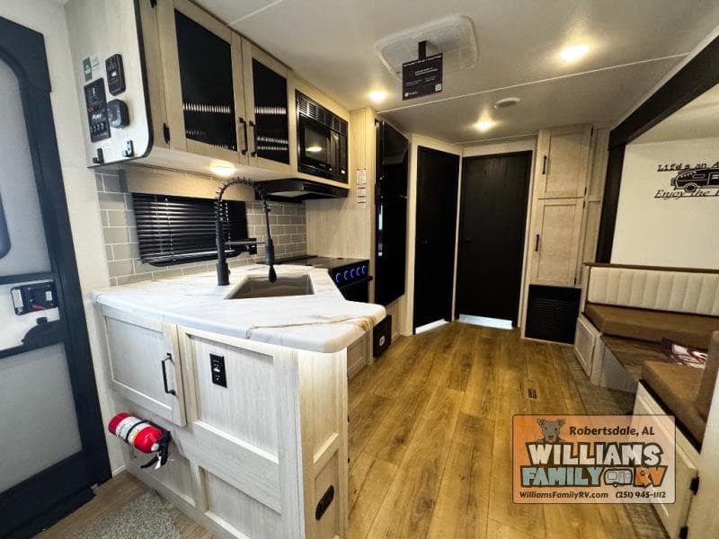 2026 Forest River 2026 Forest River Puma - thumbnail 22