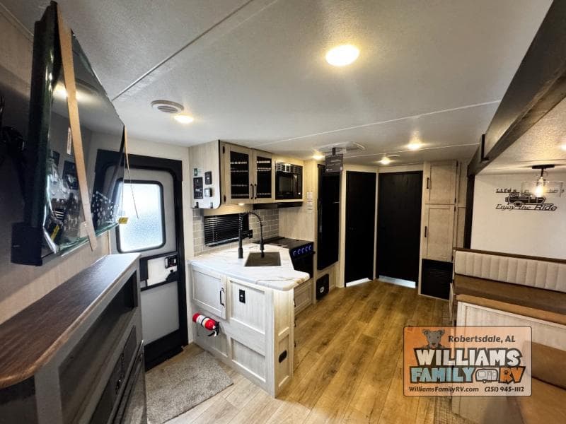 2026 Forest River 2026 Forest River Puma - thumbnail 24