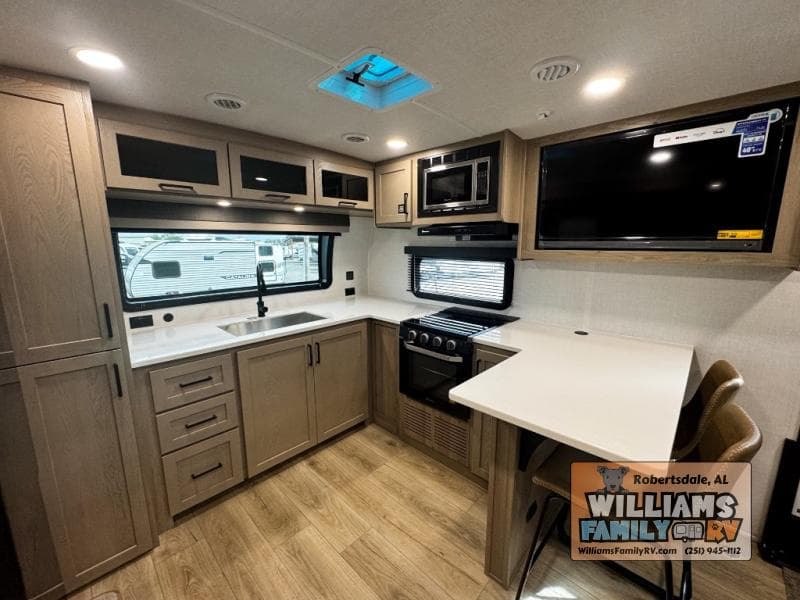 2026 Forest River 2026 Forest River Rockwood Mini Lite - thumbnail 6