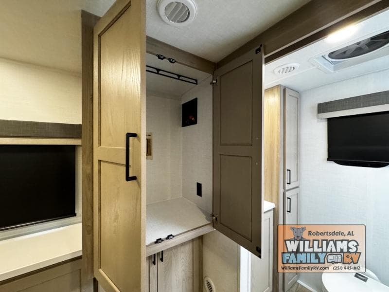 2026 Forest River 2026 Forest River Rockwood Mini Lite - thumbnail 32