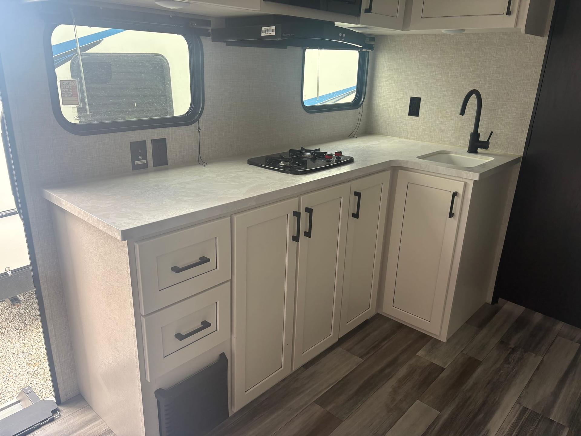2025 Jayco 2025 Jayco Jay Flight SLX - thumbnail 14
