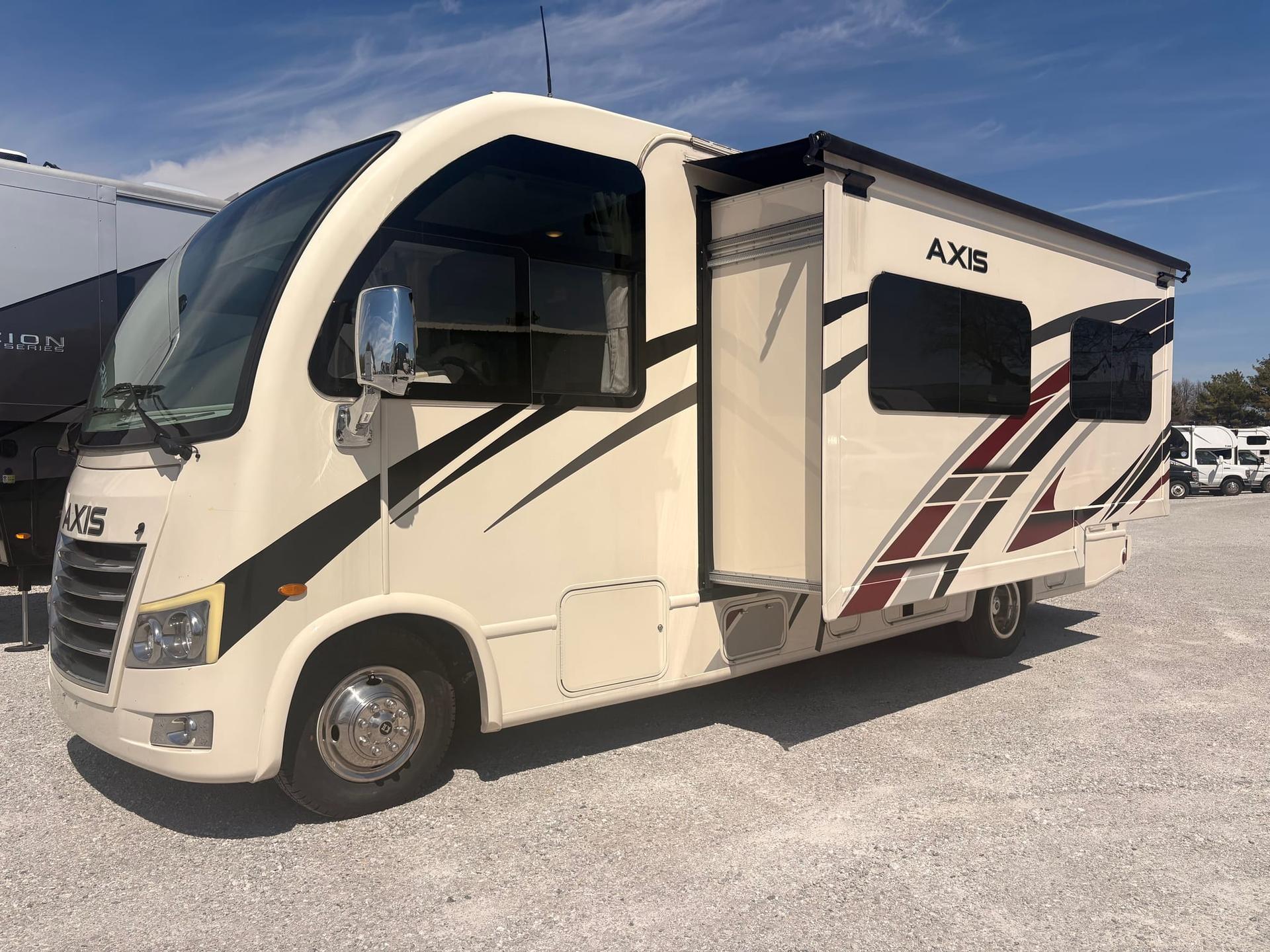 2022 Thor Motor Coach 2022 Thor Motor Coach Axis - thumbnail 3
