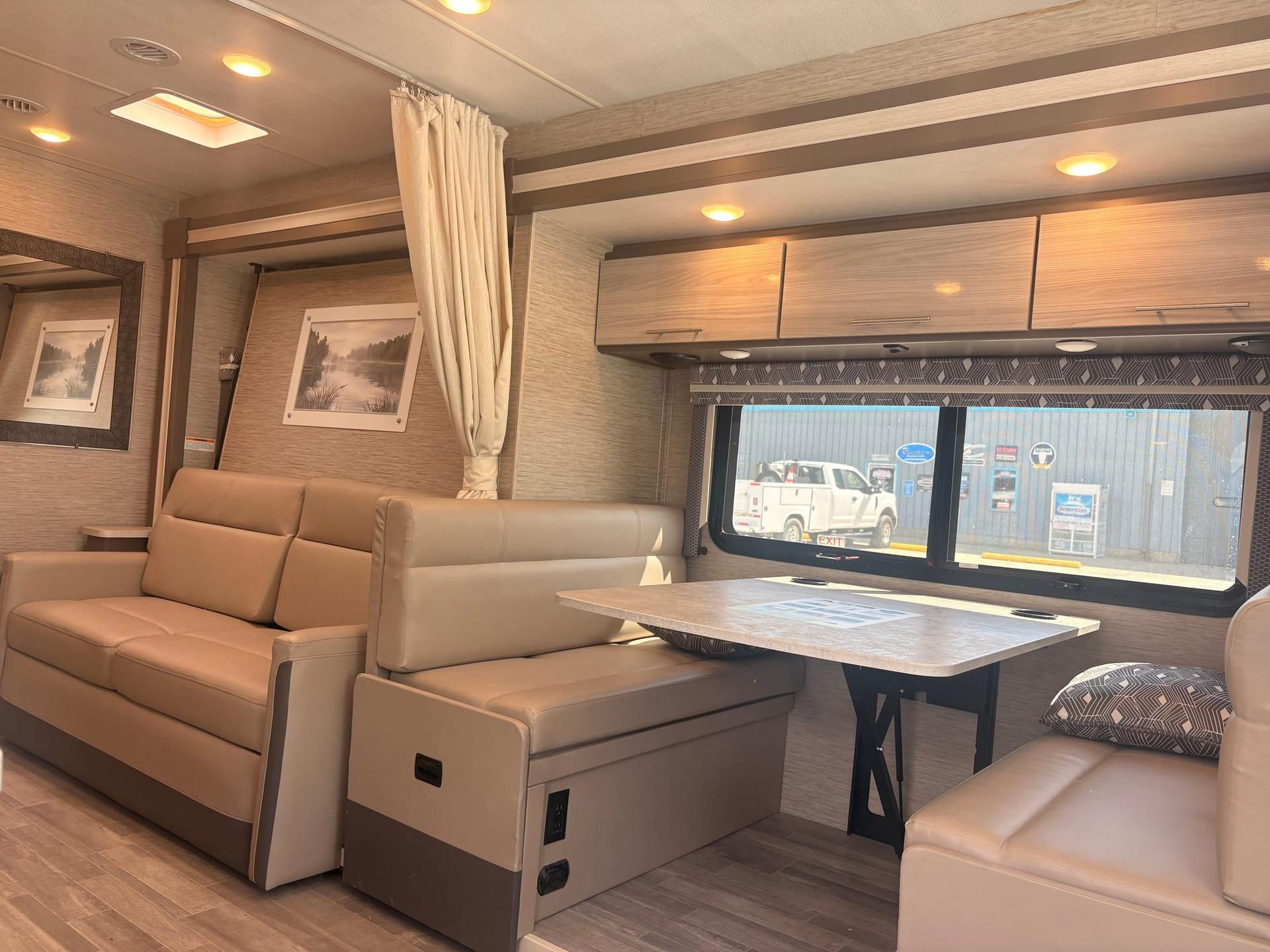2022 Thor Motor Coach 2022 Thor Motor Coach Axis - thumbnail 5