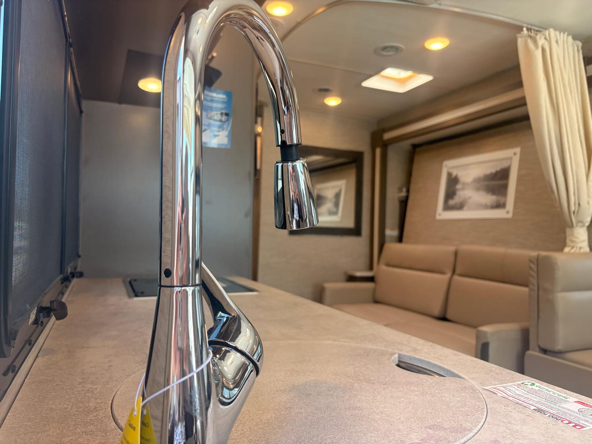 2022 Thor Motor Coach 2022 Thor Motor Coach Axis - thumbnail 12