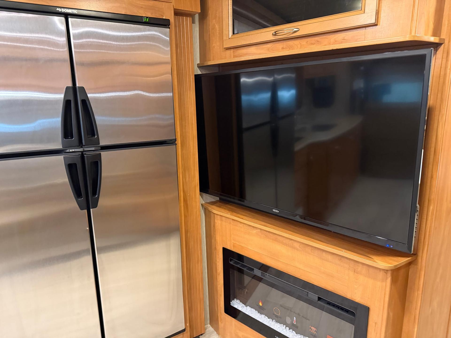 2019 Nexus RV 2019 Nexus RV Bentley - thumbnail 7