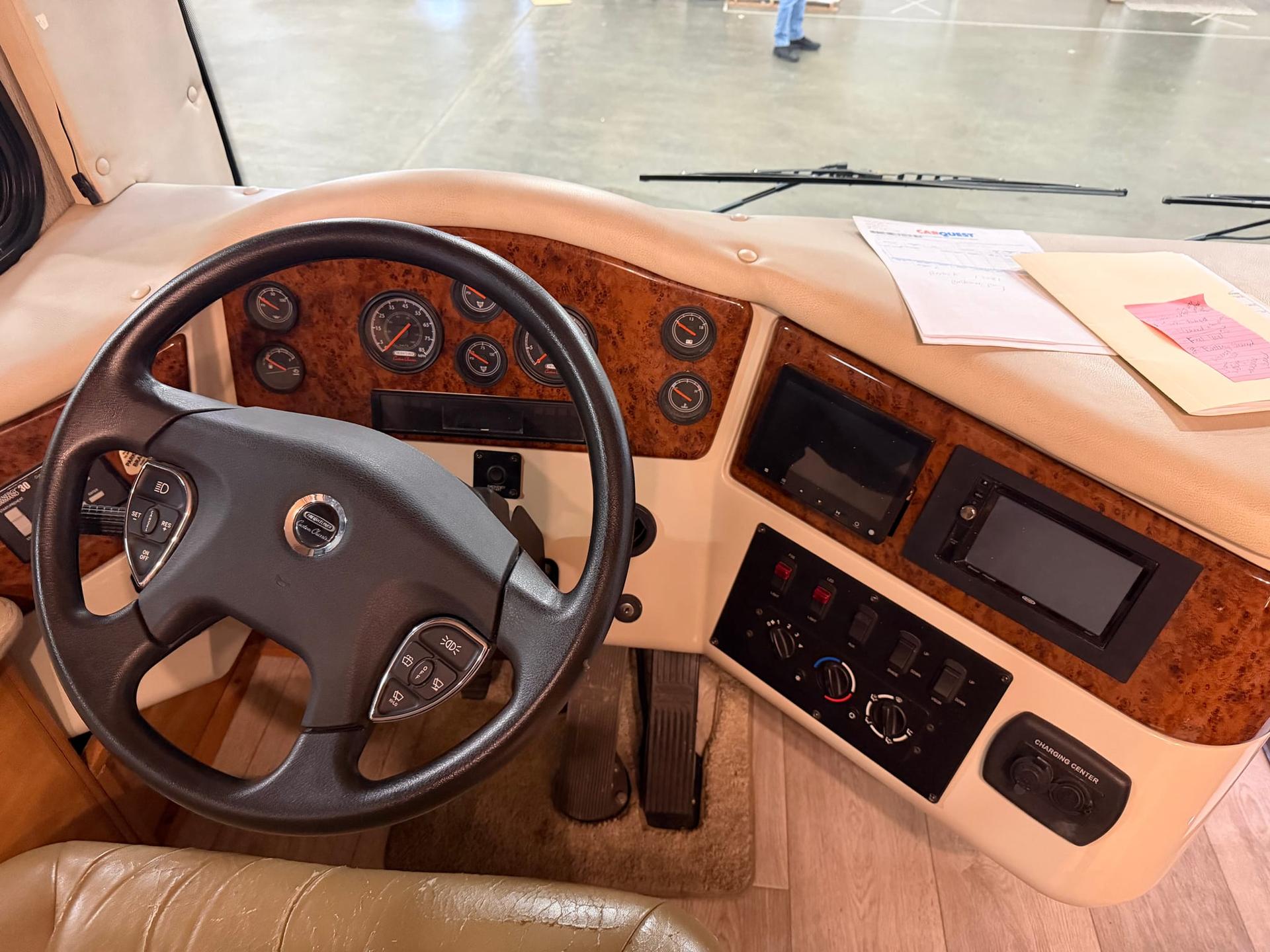 2019 Nexus RV 2019 Nexus RV Bentley - thumbnail 22