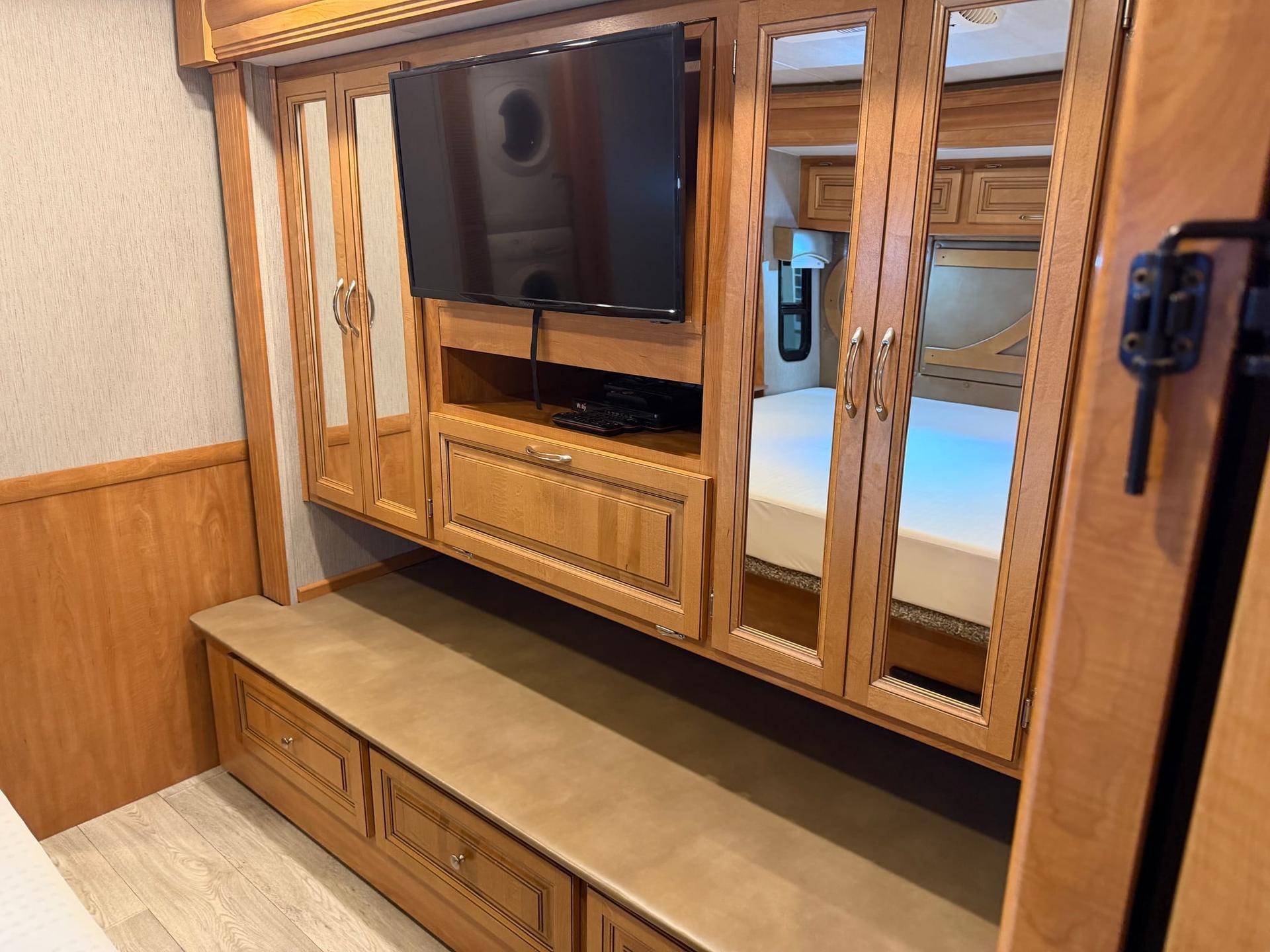2019 Nexus RV 2019 Nexus RV Bentley - thumbnail 31