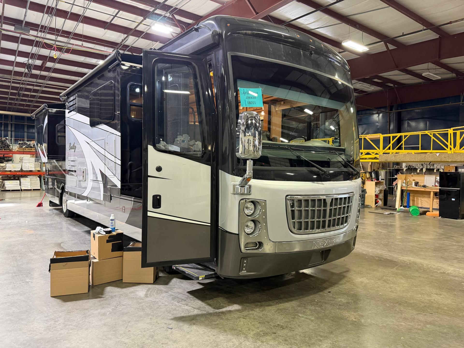 2019 Nexus RV 2019 Nexus RV Bentley - thumbnail 36