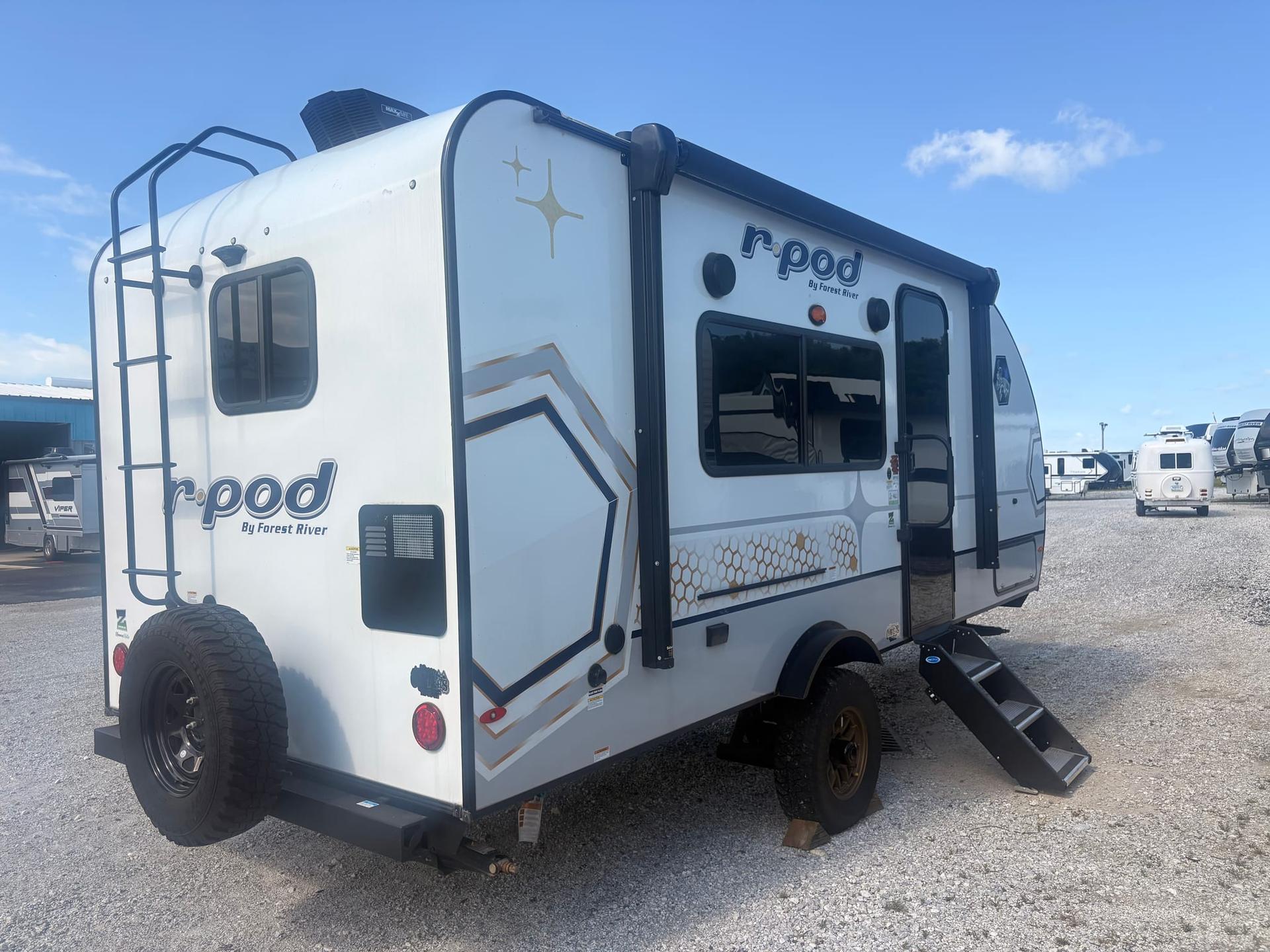 2024 Forest River 2024 Forest River R-Pod - thumbnail 7