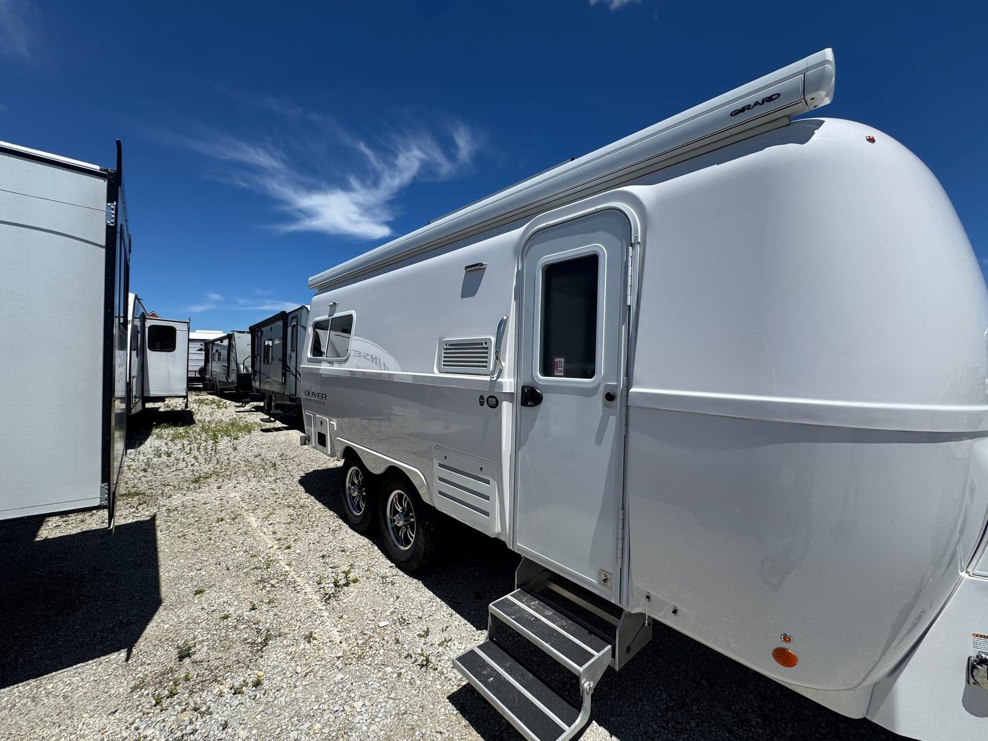 2021 Oliver Travel Trailers 2021 Oliver Travel Trailers Legacy - thumbnail 5