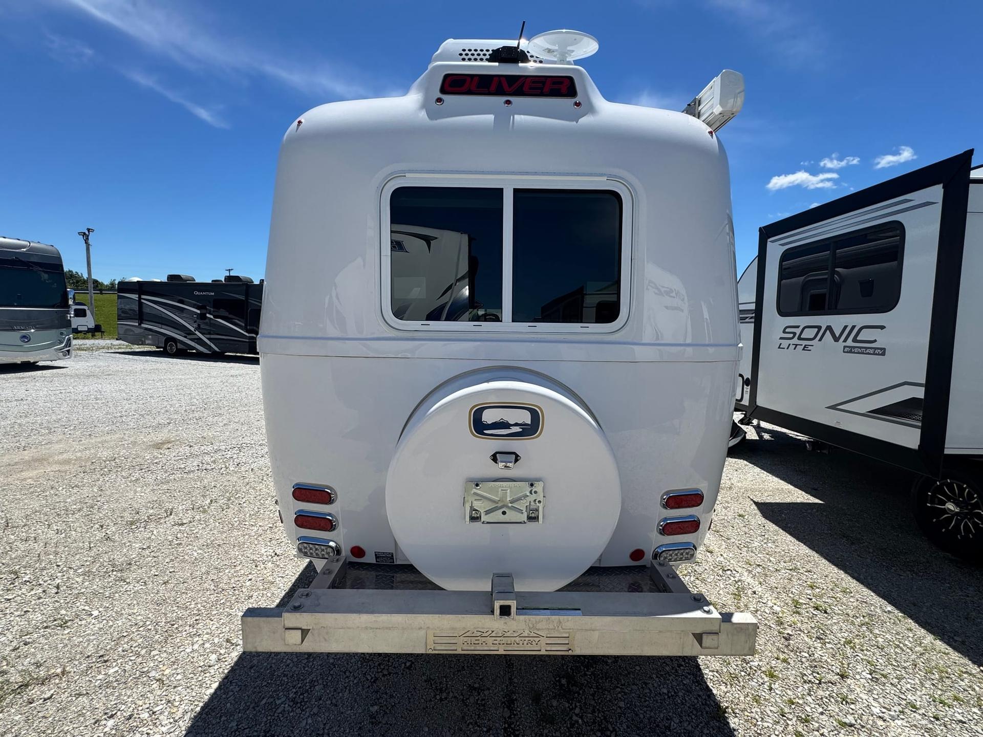 2021 Oliver Travel Trailers 2021 Oliver Travel Trailers Legacy - thumbnail 7