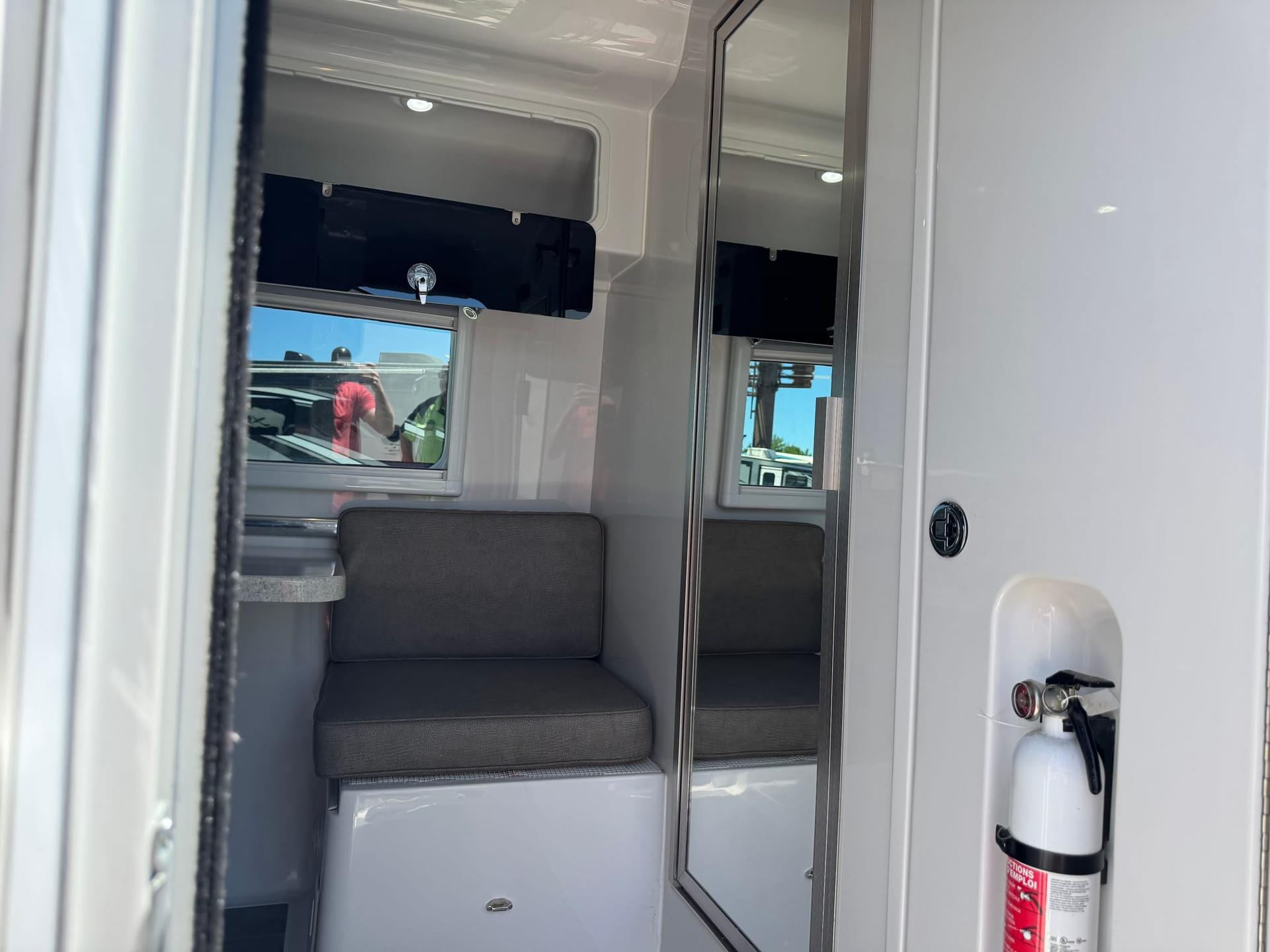 2021 Oliver Travel Trailers 2021 Oliver Travel Trailers Legacy - thumbnail 11
