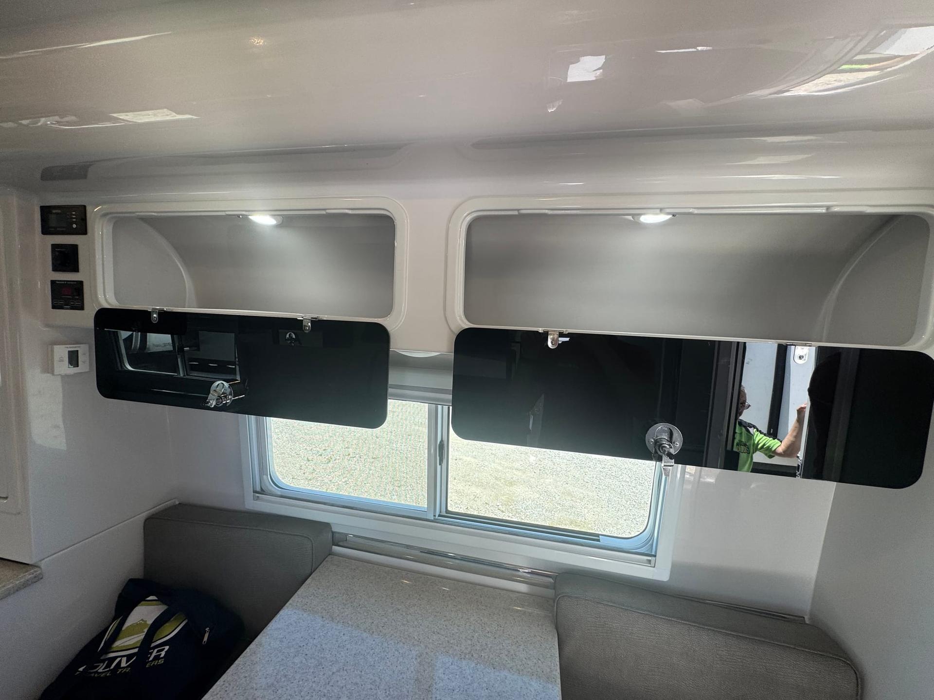 2021 Oliver Travel Trailers 2021 Oliver Travel Trailers Legacy - thumbnail 18