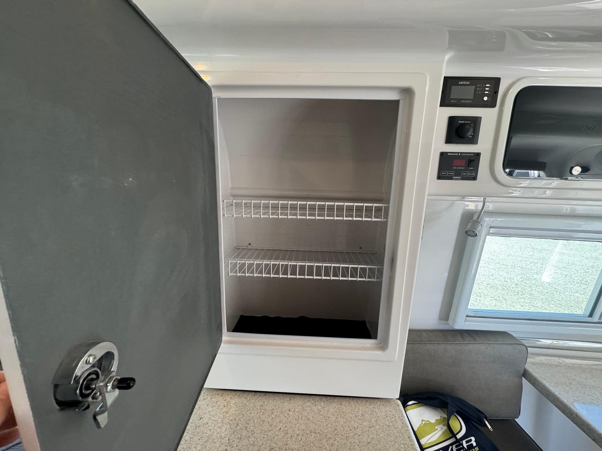 2021 Oliver Travel Trailers 2021 Oliver Travel Trailers Legacy - thumbnail 26