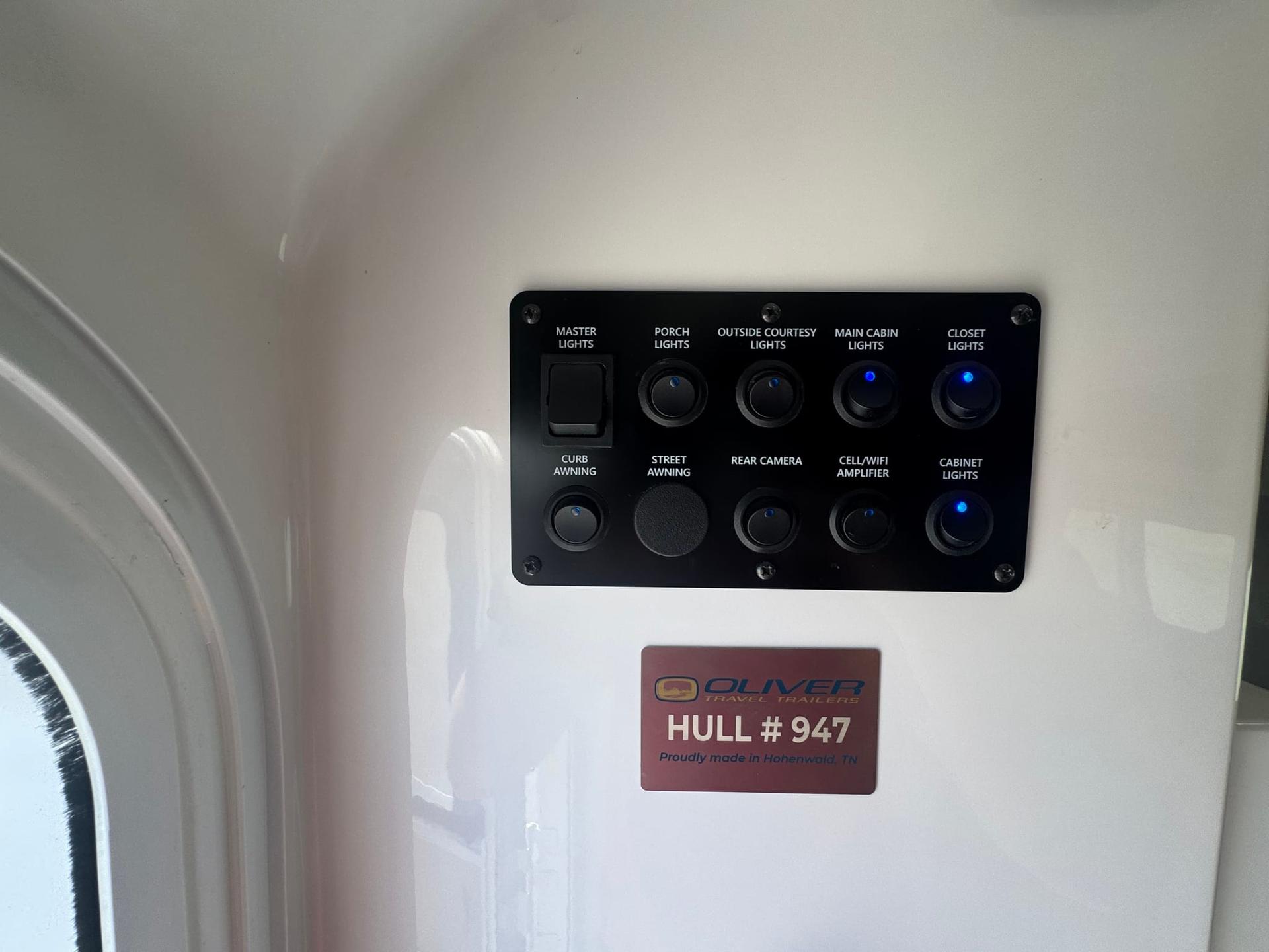 2021 Oliver Travel Trailers 2021 Oliver Travel Trailers Legacy - thumbnail 31