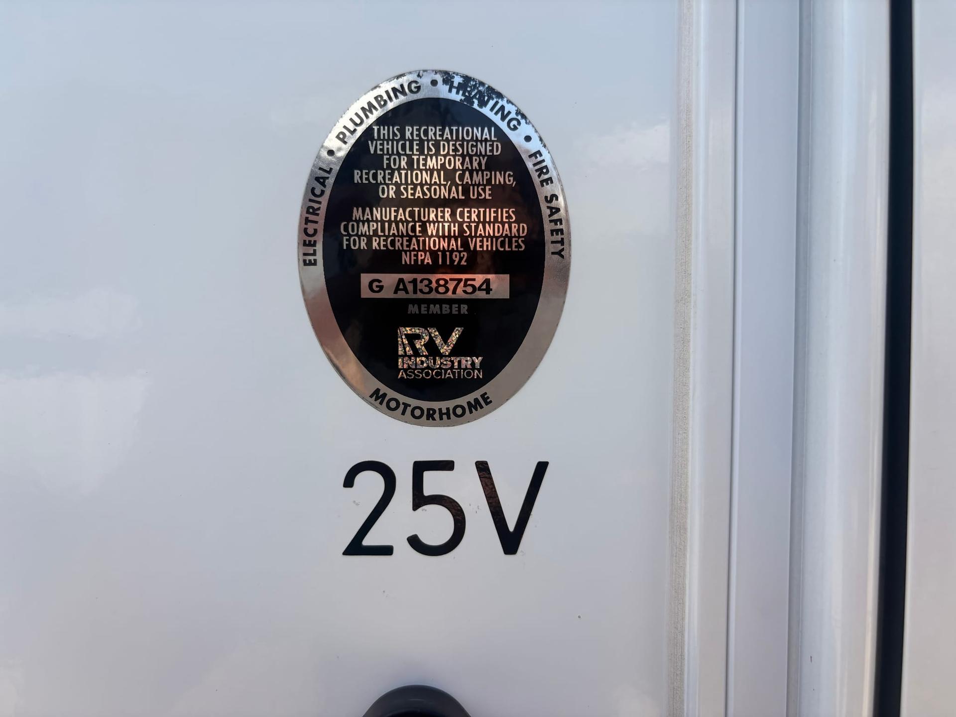 2025 Thor Motor Coach 2025 Thor Motor Coach Chateau - thumbnail 11
