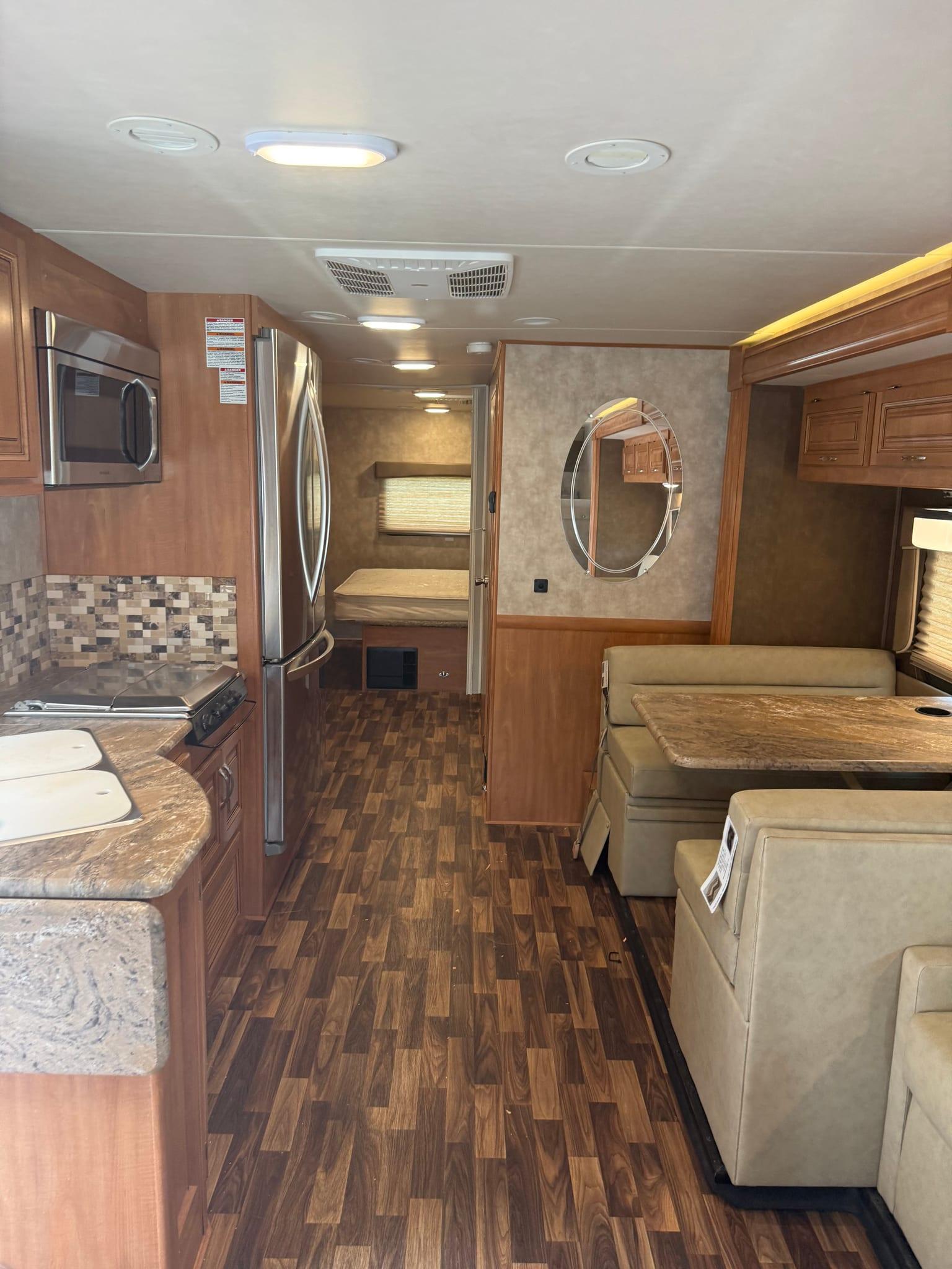 2018 Nexus RV 2018 Nexus RV Phantom SC - thumbnail 7
