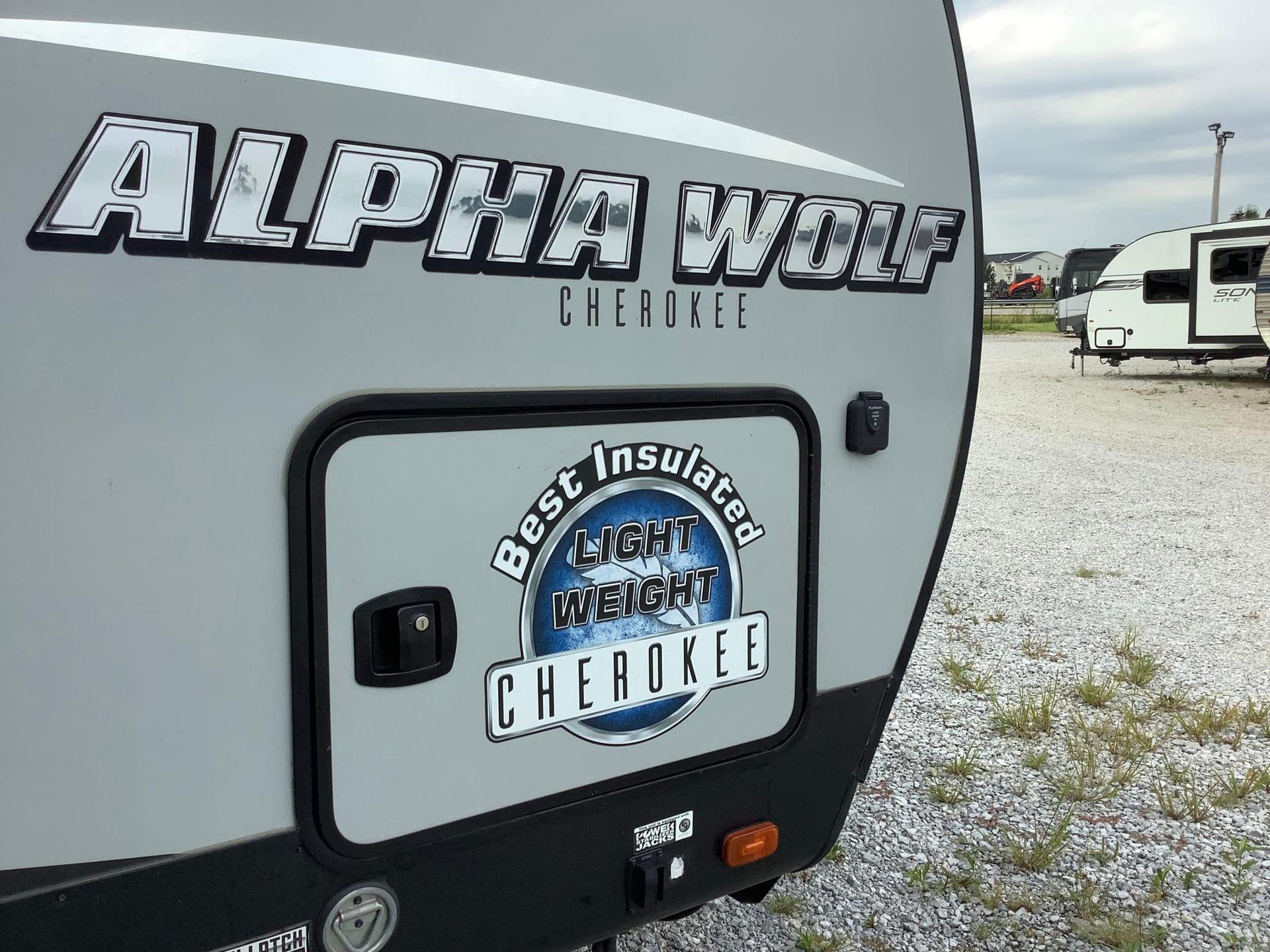 2020 Forest River 2020 Forest River Cherokee Alpha Wolf - thumbnail 11