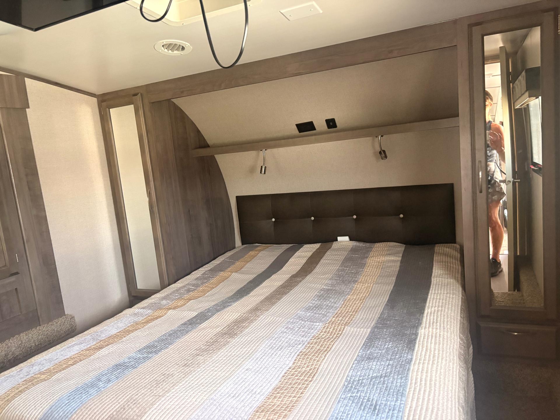 2019 Winnebago 2019 Winnebago Winnie Plus - thumbnail 10