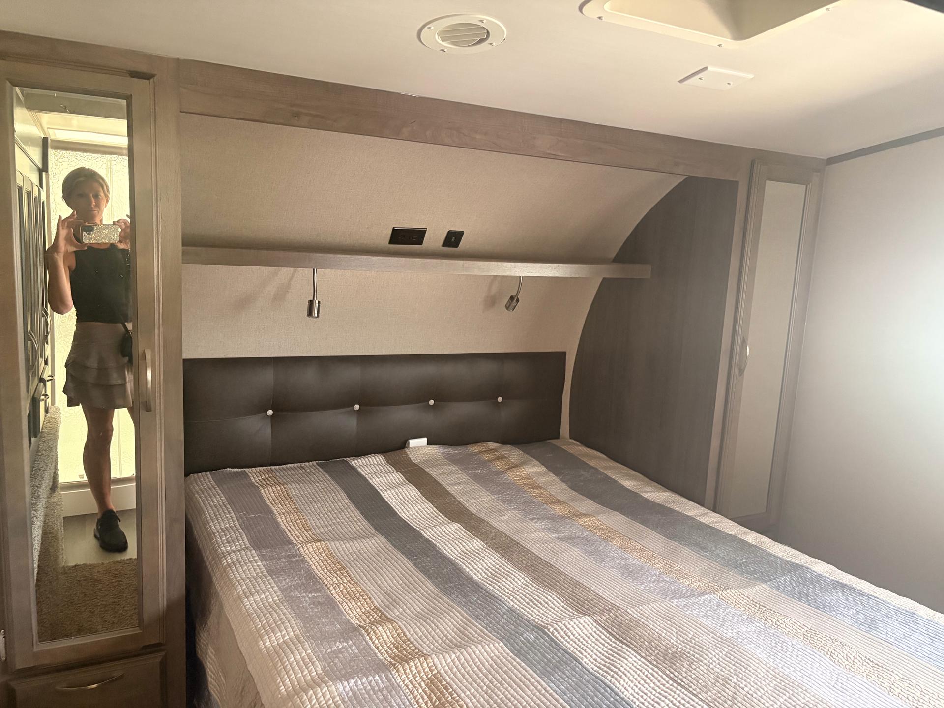 2019 Winnebago 2019 Winnebago Winnie Plus - thumbnail 12