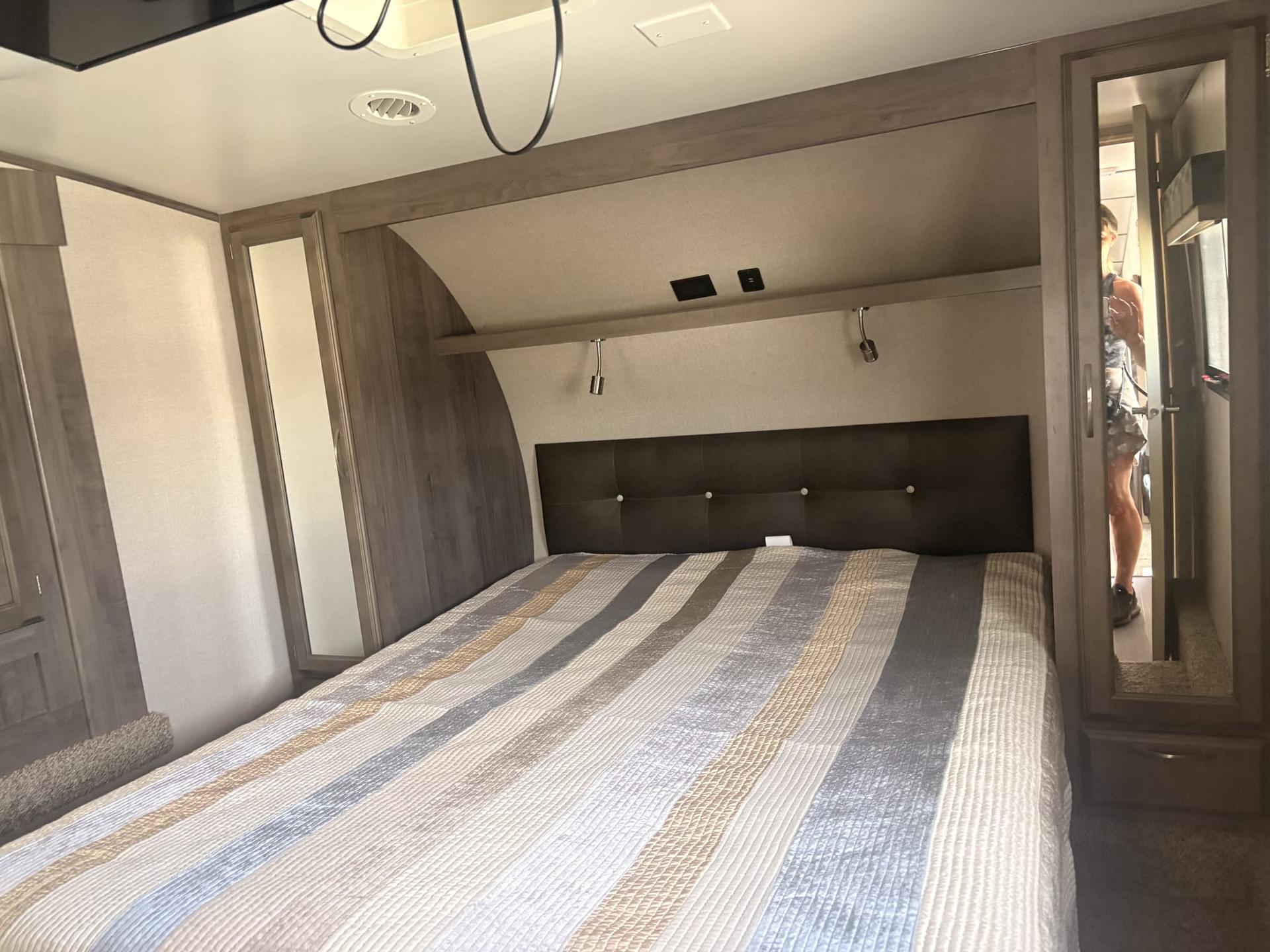 2019 Winnebago 2019 Winnebago Winnie Plus - thumbnail 4