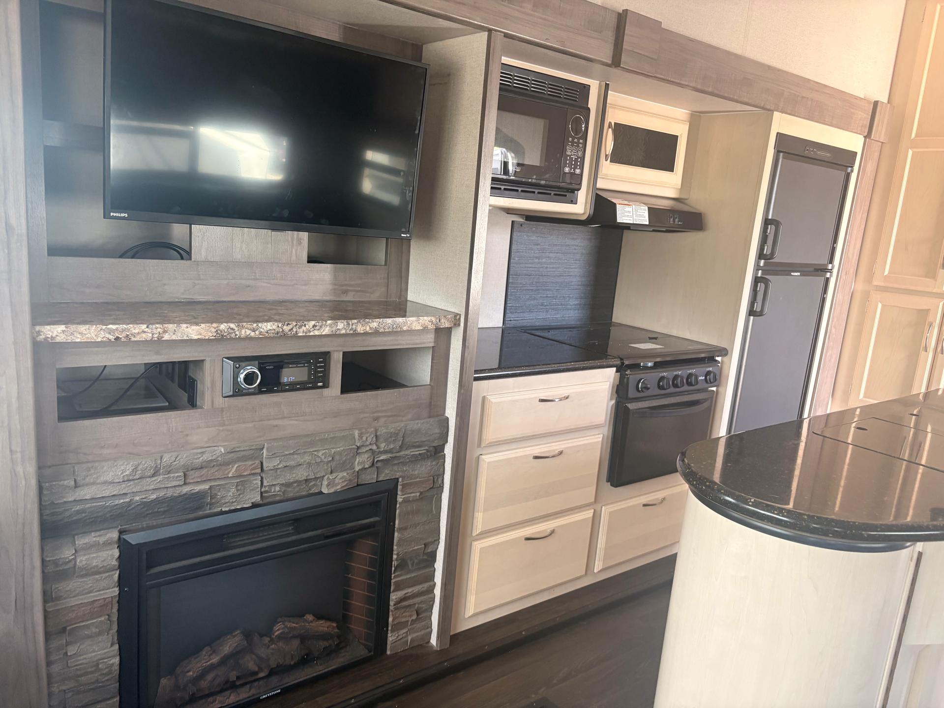 2019 Winnebago 2019 Winnebago Winnie Plus - thumbnail 24