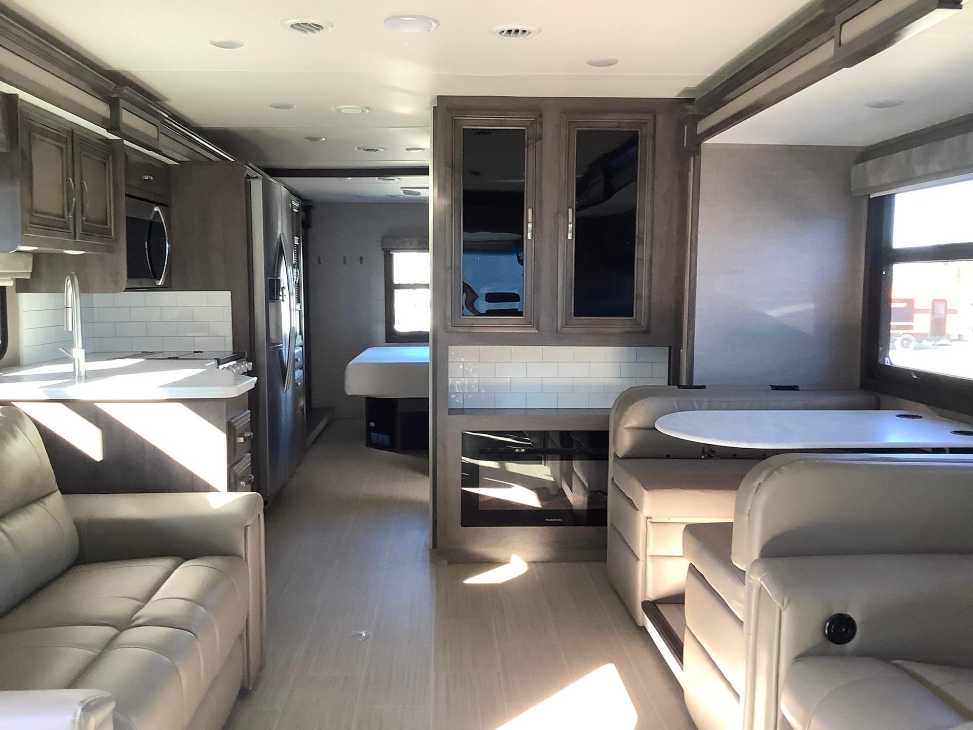 2023 Jayco 2023 Jayco Precept - thumbnail 4