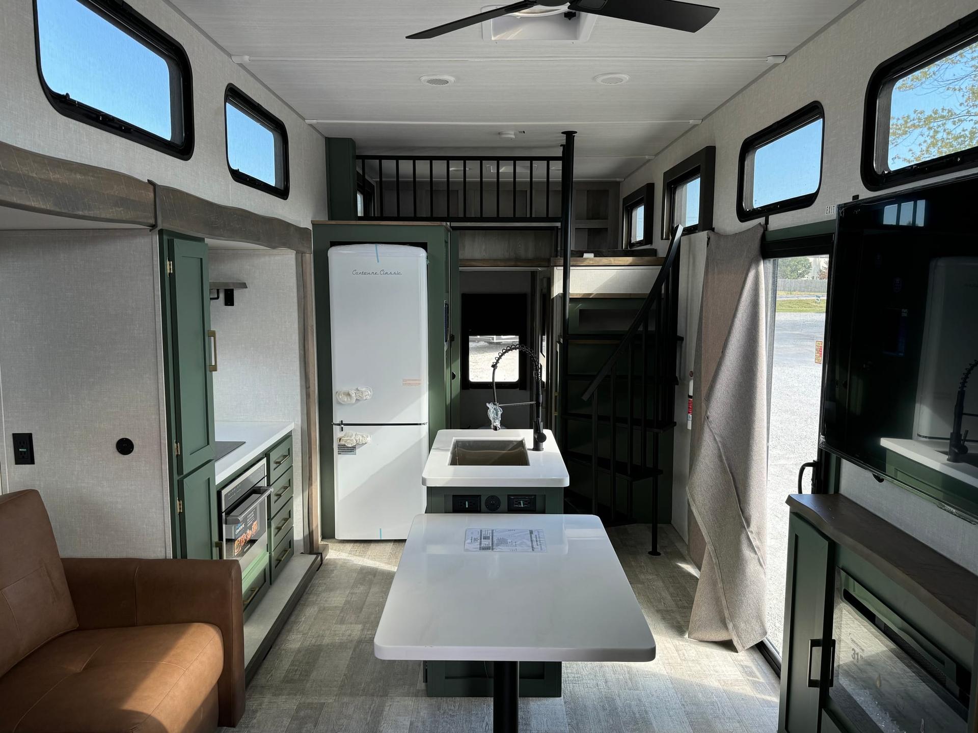 2025 Forest River 2025 Forest River Ibex RV Suite - thumbnail 17