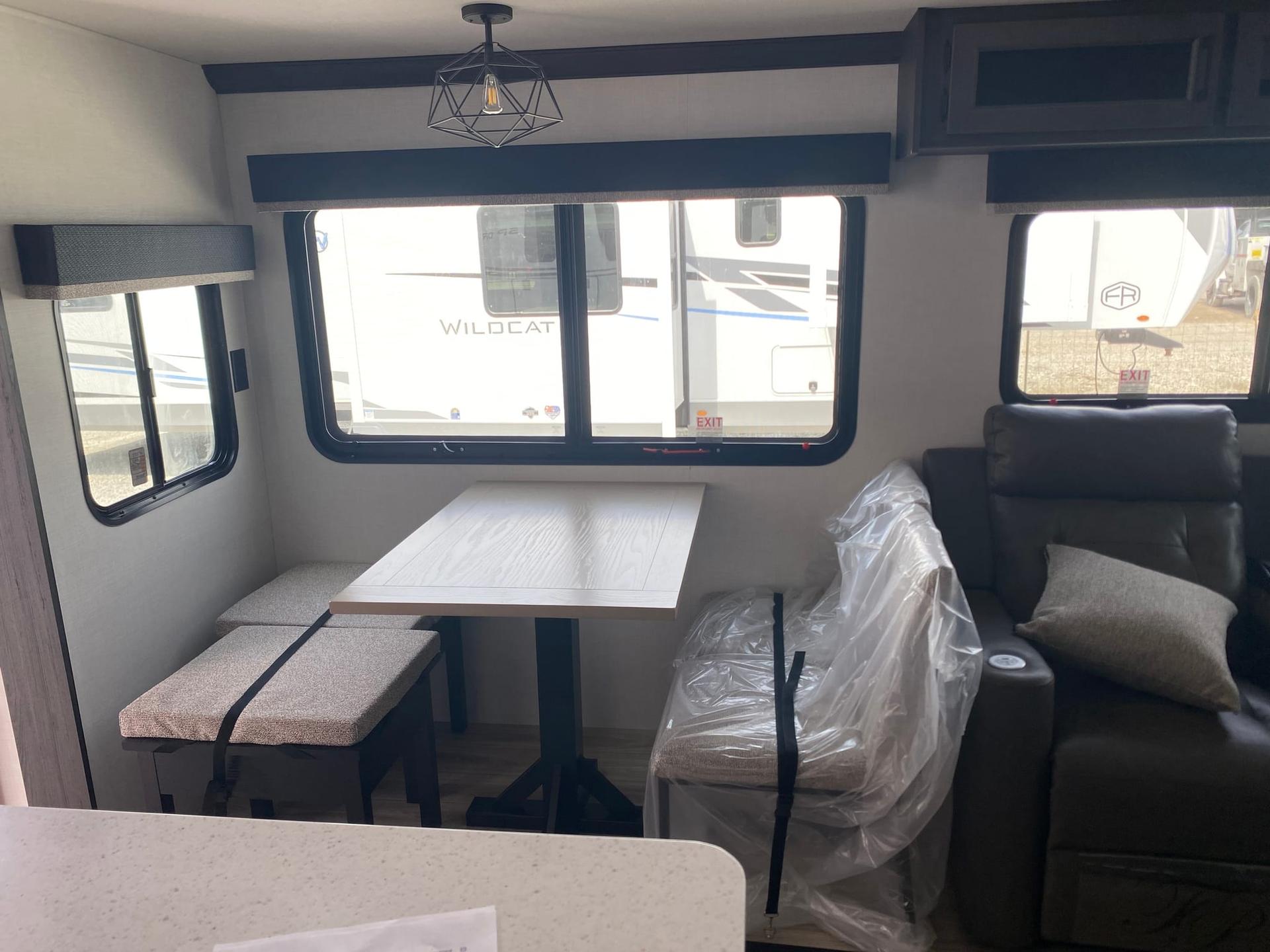 2026 Venture RV 2026 Venture RV SportTrek Touring Edition - thumbnail 19