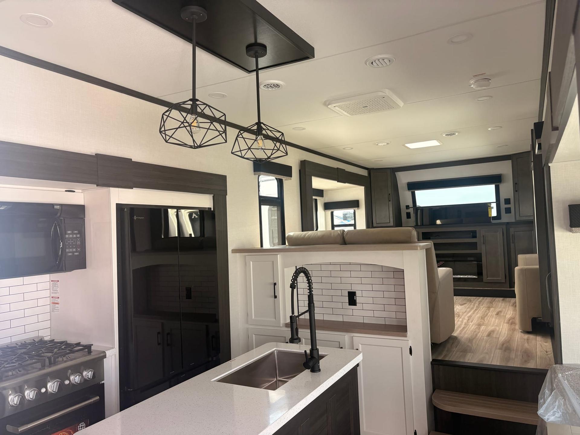 2026 Venture RV 2026 Venture RV SportTrek Touring Edition - thumbnail 31